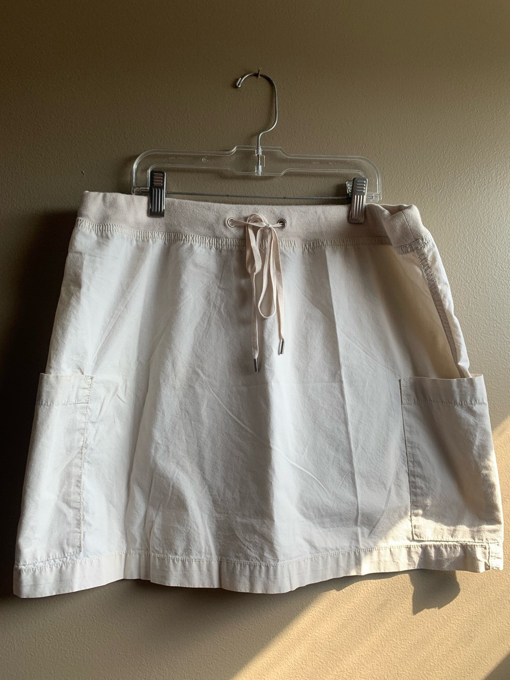 GAP Women's Beige Cream 100% Cotton Cargo Pull-on Skirt - Size Medium